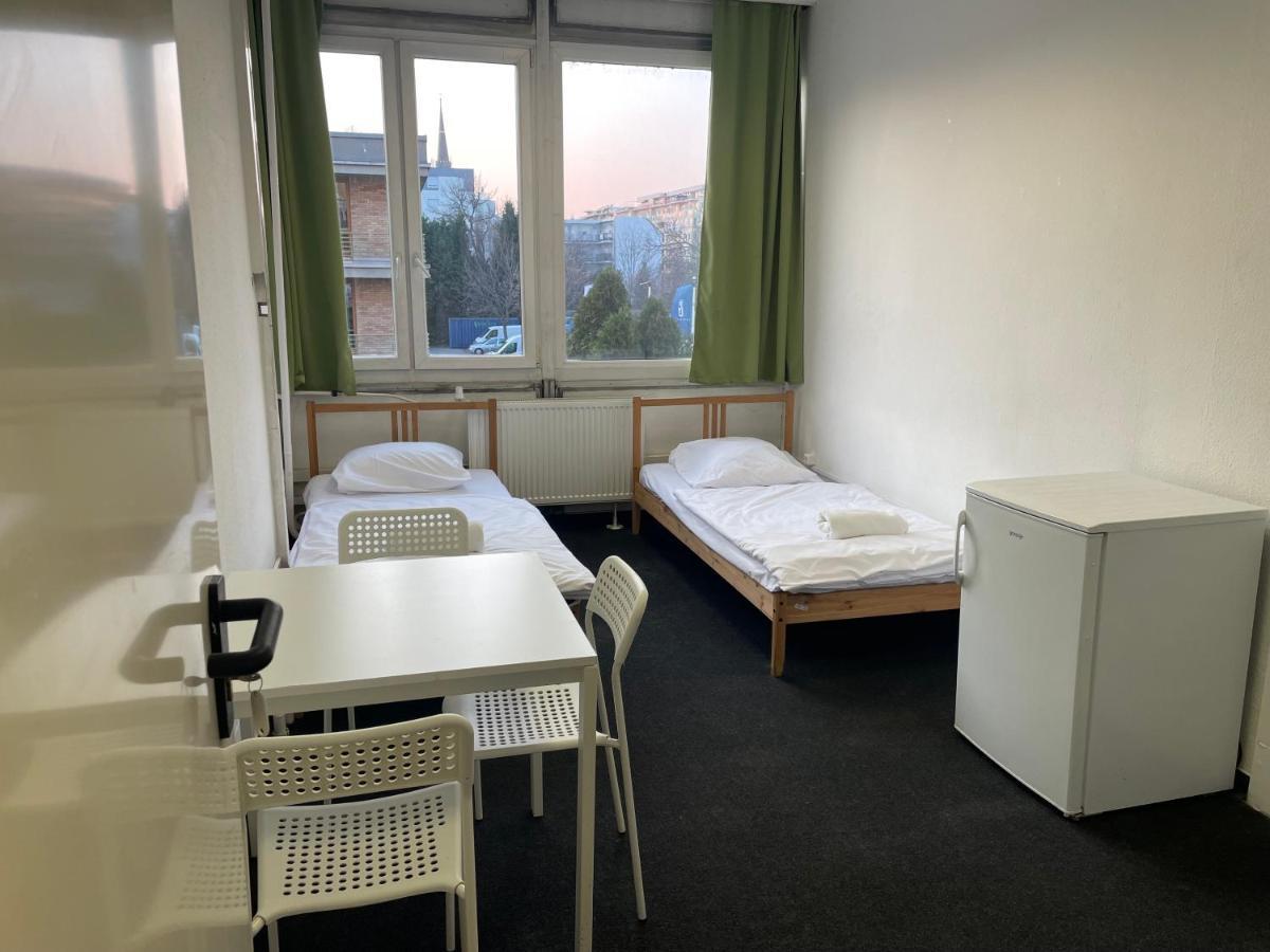 The College Group Hostel Budapest Exterior foto